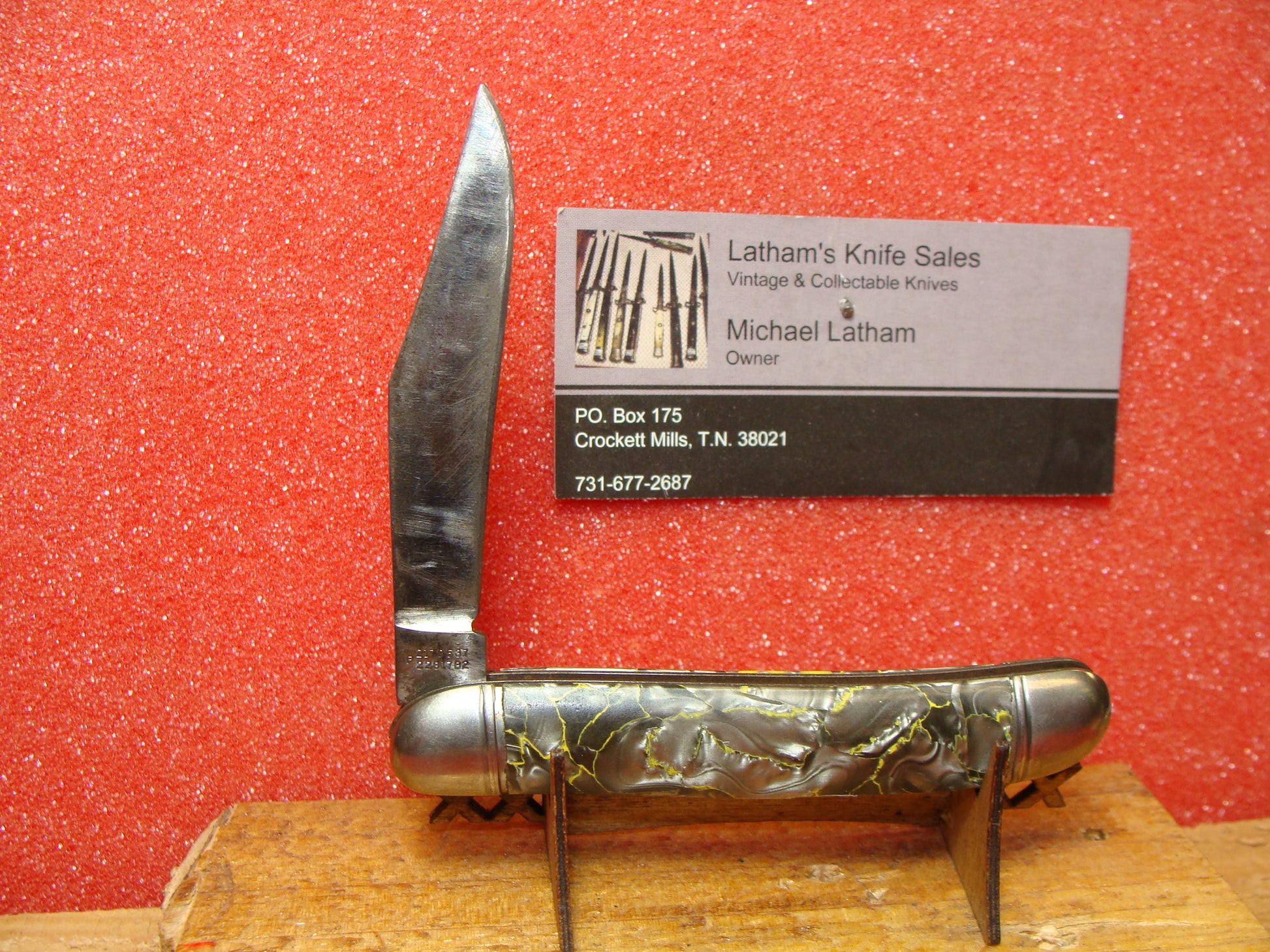 VINTAGE - HAMMER BRAND - FISH KNIFE - Manufactured 1945 - 1955