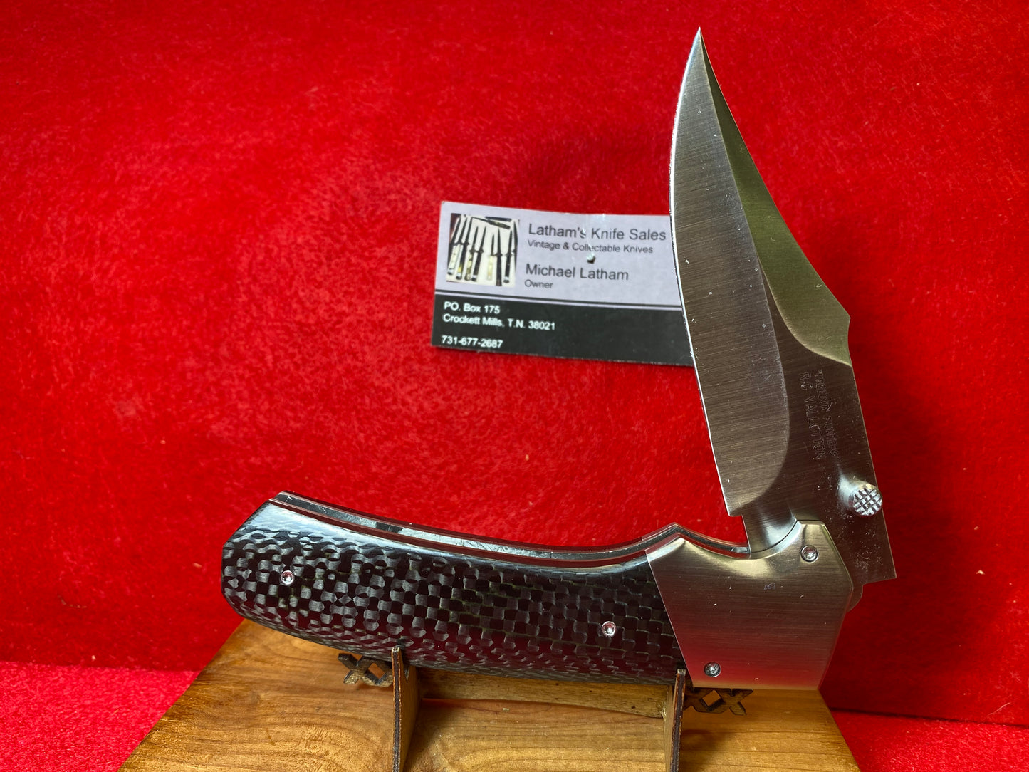 VALLOTTON, R.C.  "FREEDOM FIGHTERS" 2018-20 CUSTOM AUTOMATIC KNIFE DOUBLE ACTION SCALE RELEASE CARBON FIBER HANDLES