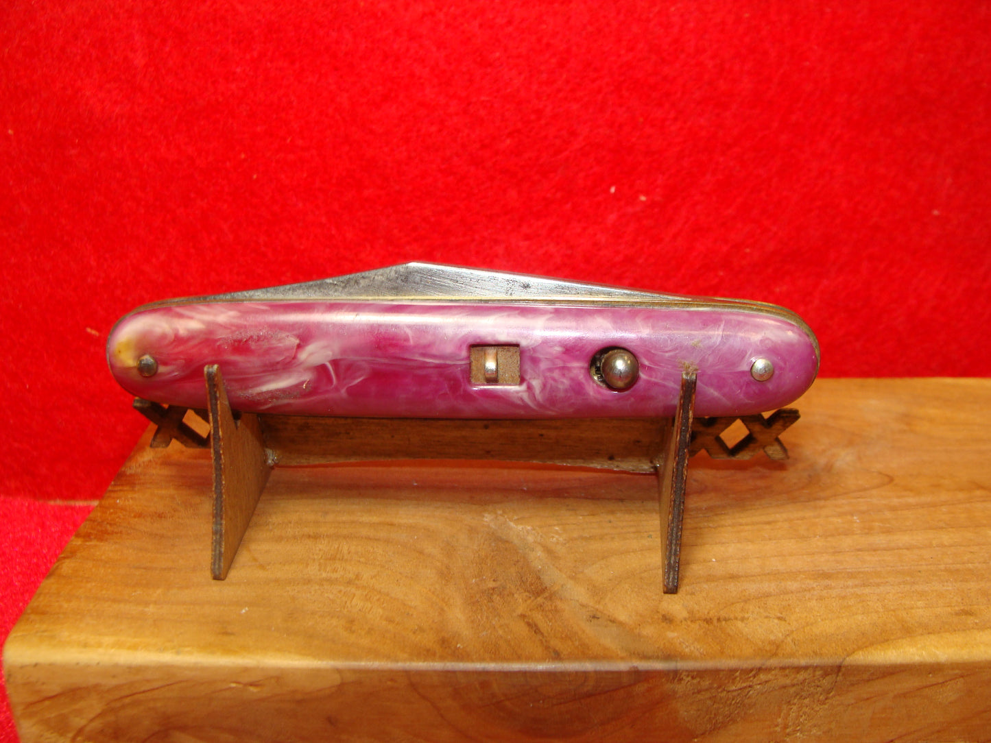 SHUR SNAP COLONIAL KNIFE CO. 1926-56 CIGAR JACK 3 1/2" VINTAGE AMERICAN AUTOMATIC KNIFE PURPLE SWIRL COMPOSITION HANDLES