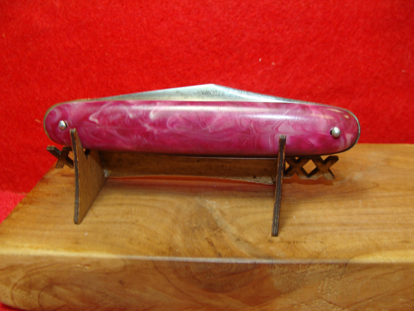 SHUR SNAP COLONIAL KNIFE CO. 1926-56 CIGAR JACK 3 1/2" VINTAGE AMERICAN AUTOMATIC KNIFE PURPLE SWIRL COMPOSITION HANDLES