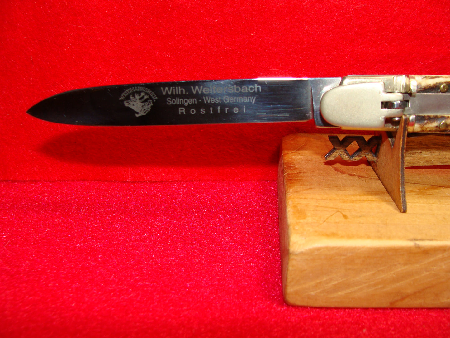 WEIDMANNSHEIL SOLINGEN GERMANY JAGD KONIG 1975-85 LEVER AUTOMATIC 11 CM GERMAN AUTOMATIC KNIFE STAG HANDLES