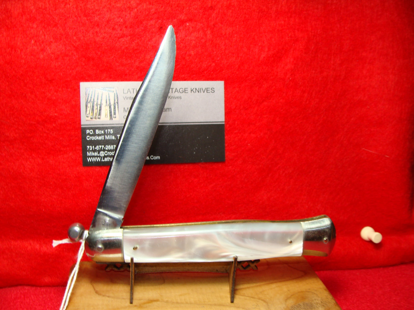 RAPID ROSTFREI ITALY 1965-68 MANUAL OPEN ITALIAN MANUAL KNIFE WHITE PEARLEX HANDLES