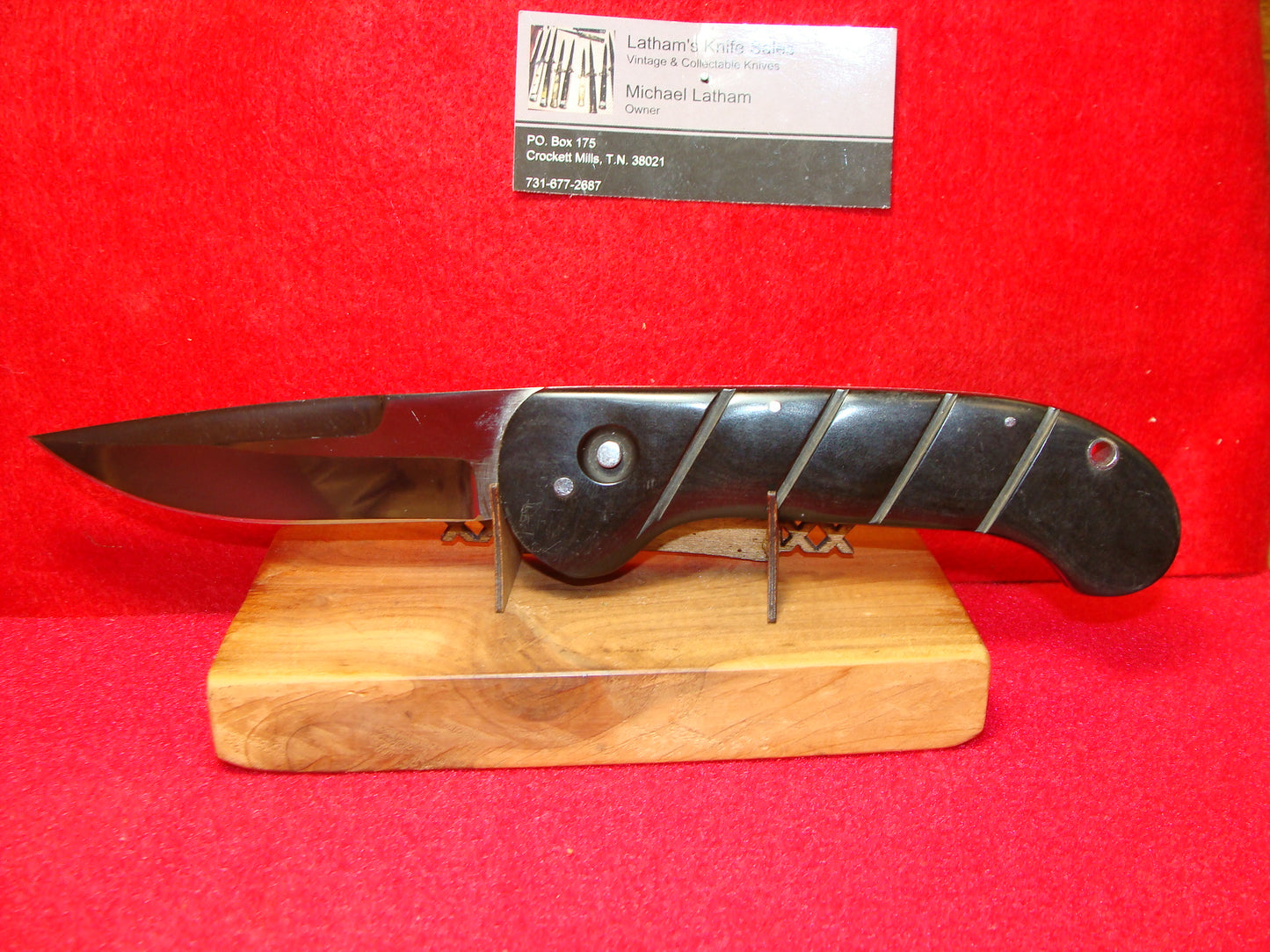 HUCK CUSTOM 1993 JAMES HUCKEBA SEAL TYPE TACTICAL AUTOMATIC KNIFE CUSTOM KNIFE BLACK HANDLES