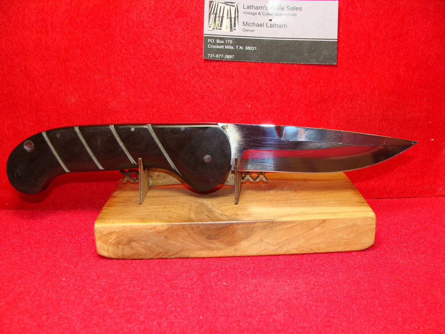 HUCK CUSTOM 1993 JAMES HUCKEBA SEAL TYPE TACTICAL AUTOMATIC KNIFE CUSTOM KNIFE BLACK HANDLES