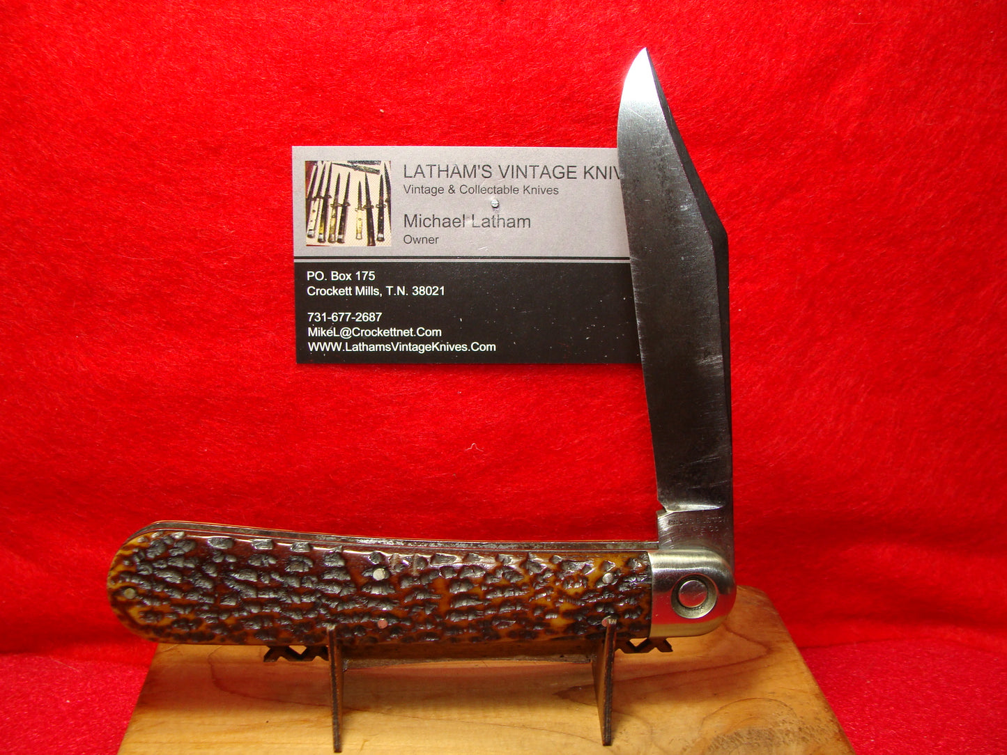 PRESS BUTTON KNIFE CO. WALDEN NY. 1892-1923 INVINCIBLE 4 7/8" VINTAGE AMERICAN AUTOMATIC KNIFE HUNTER BROWN JIGGED BONE HANDLES