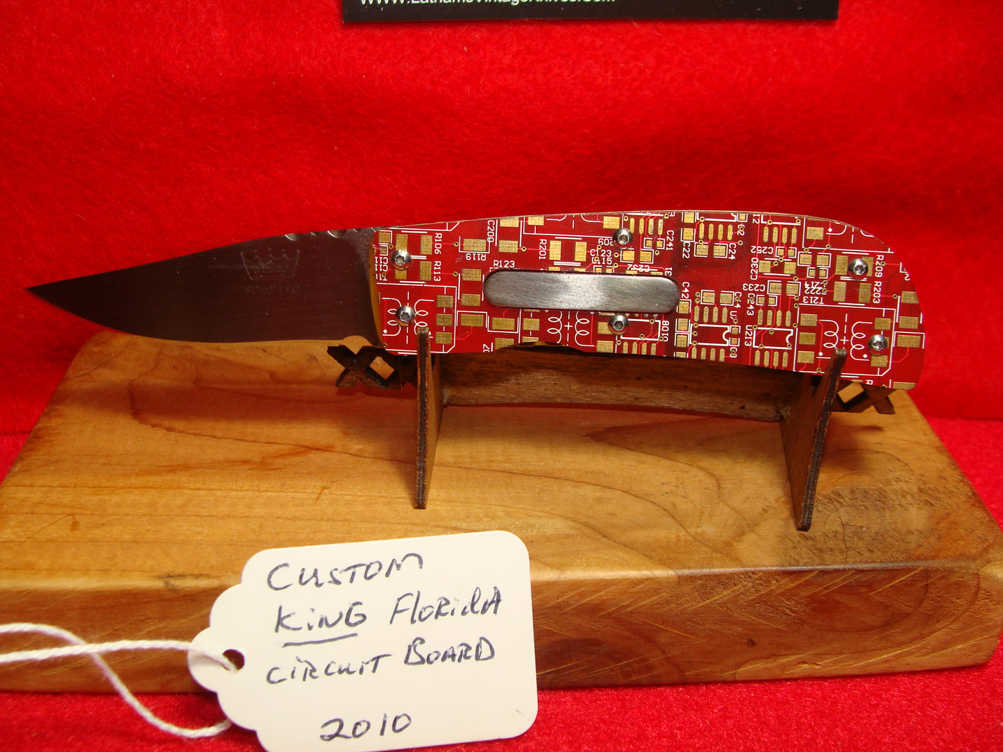 KING CUSTOM KNIFE 2010 FLORIDA CUSTOM AUTOMATIC KNIFE RED CIRCUIT BOARD HANDLES