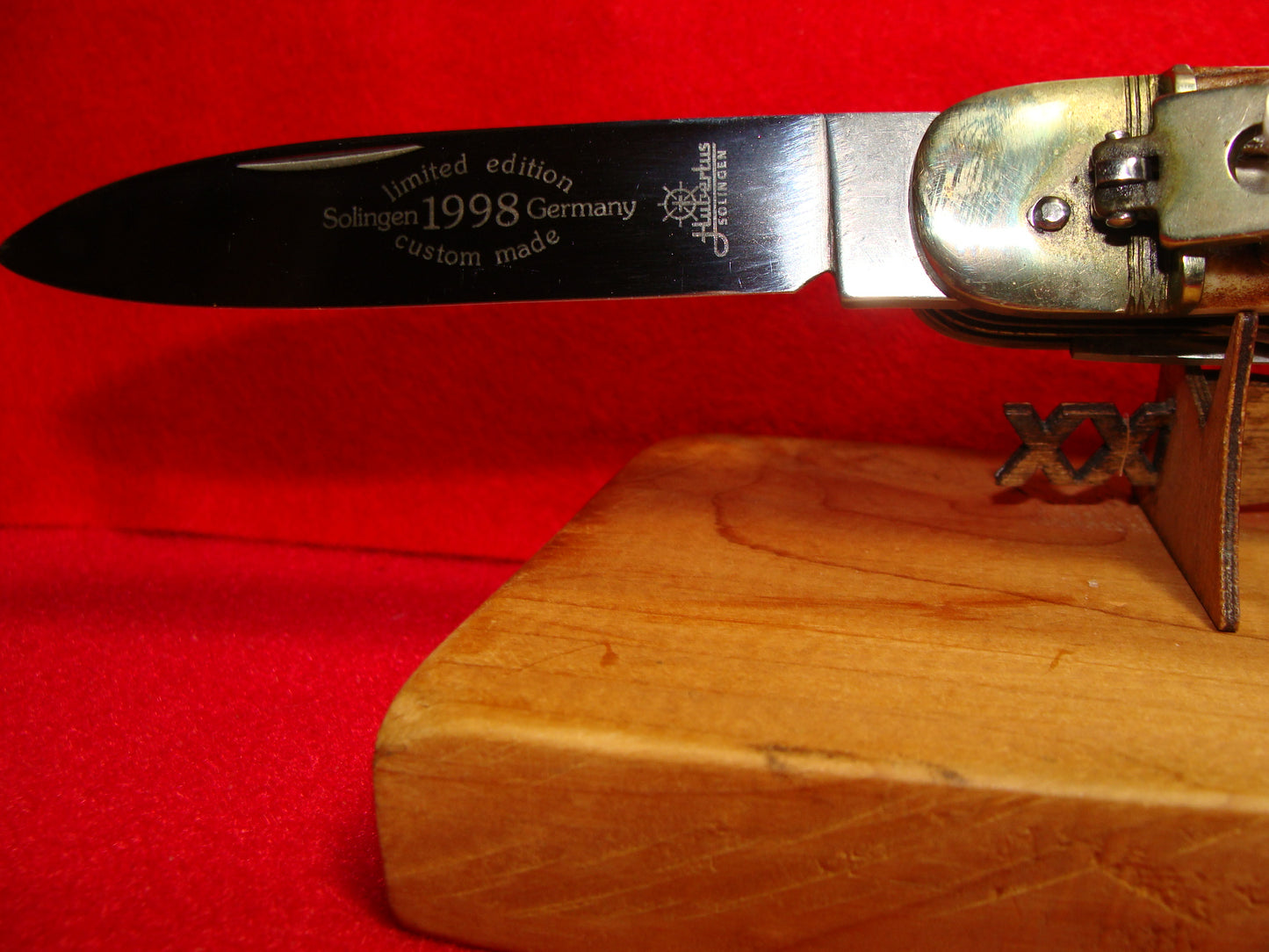 HUBERTUS SOLINGEN GERMANY 1998 LEVER AUTOMATIC 3 BLADE LIMITED EDITION CUSTOM 11 CM GERMAN AUTOMATIC KNIFE STAG HANDLES