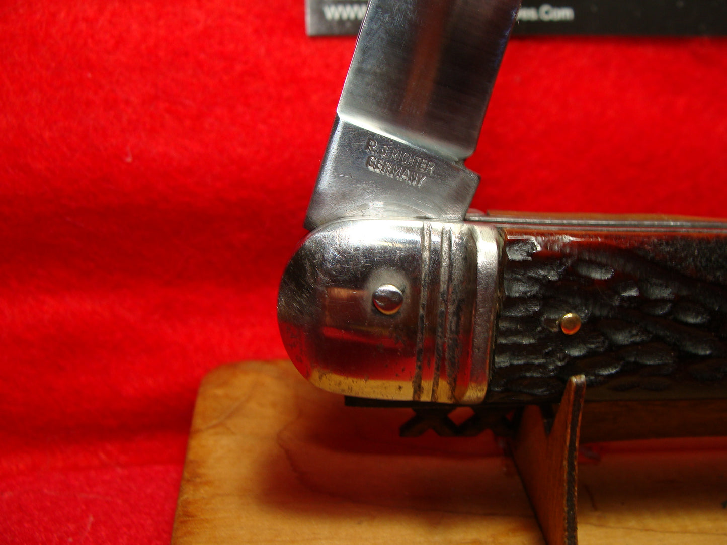 R.J. RICHTER SOLINGEN GERMANY 1950-58 LEVER AUTOMATIC 11 CM GERMAN AUTOMATIC KNIFE BROWN JIGGED BONE HANDLES