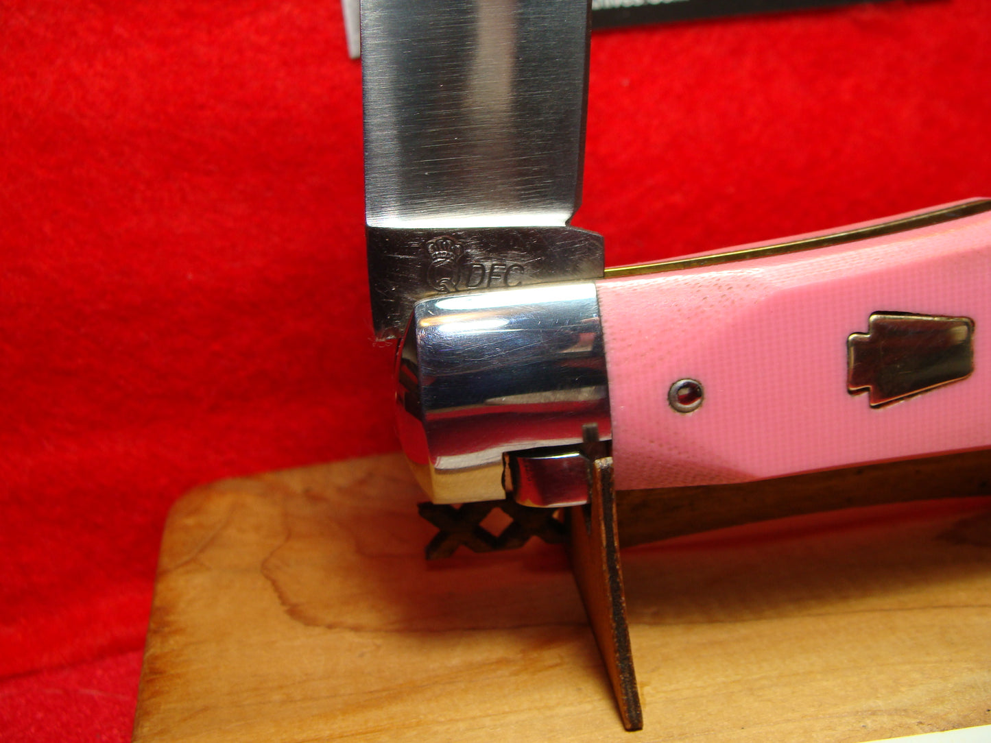 SCHATT & MORGAN QUEEN CUTLERY 2017 LEVER AUTOMATIC EXPRESS #3 AMERICAN AUTOMATIC KNIFE "BUBBA GUM" PINK MICARTA HANDLES