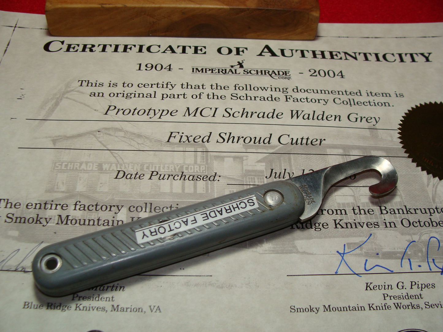 SCHRADE WALDEN NY 1946-76 PROTOTYPE MC1 GREY FIXED SHROUD CUTTER NON AUTOMATIC KNIFE PART OF THE SCHRADE FACTORY COLLECTION