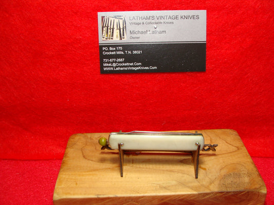 REMINGTON USA 1920-40 PULL BALL R17 VINTAGE AMERICAN AUTOMATIC KNIFE WHITE COMPOSITION HANDLES