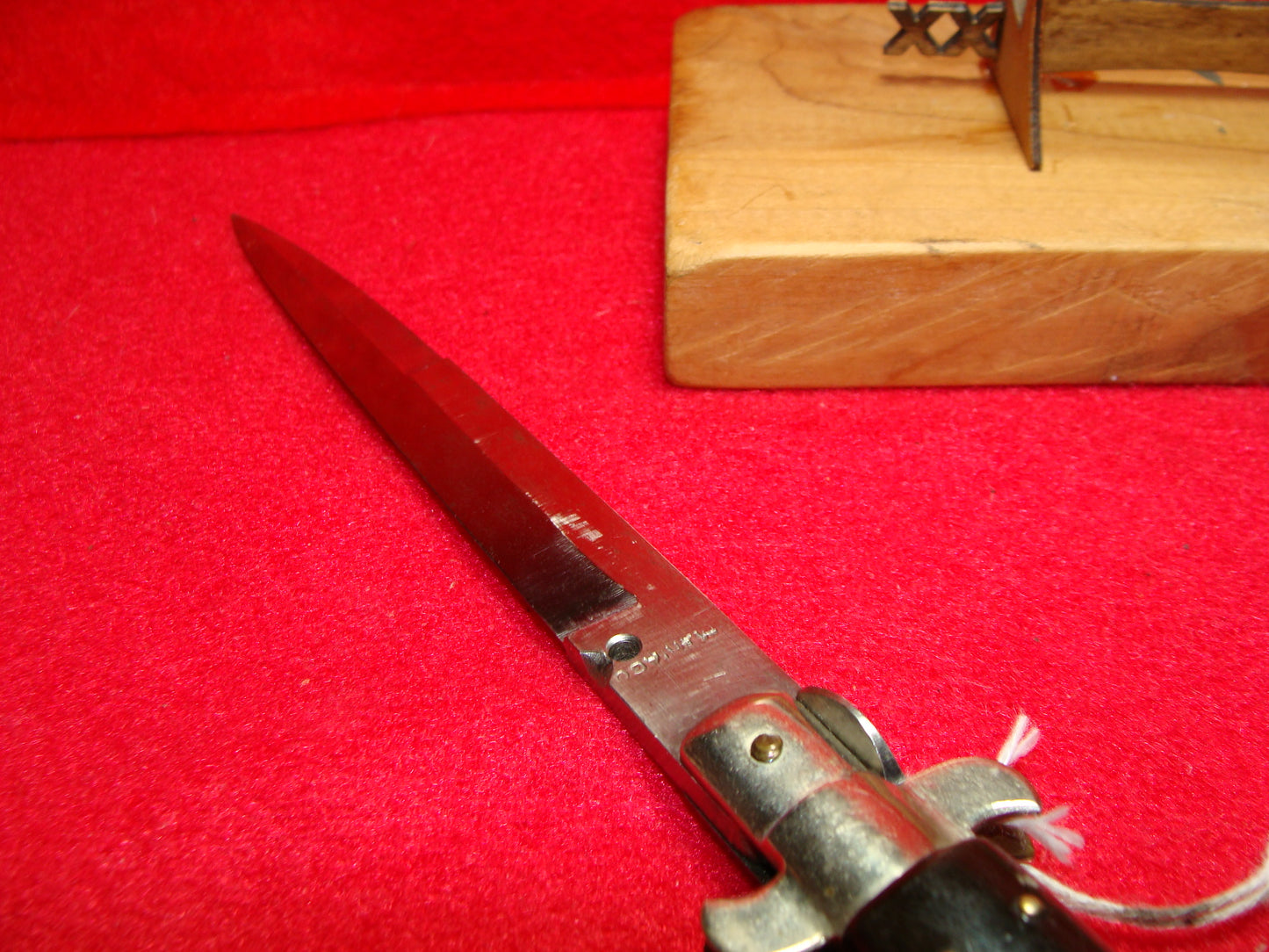 MANIAGO ITALY 1920-35 PICK LOCK FLAT GUARD STILETTO 28 CM ITALIAN AUTOMATIC KNIFE BUFFALO HORN HANDLES