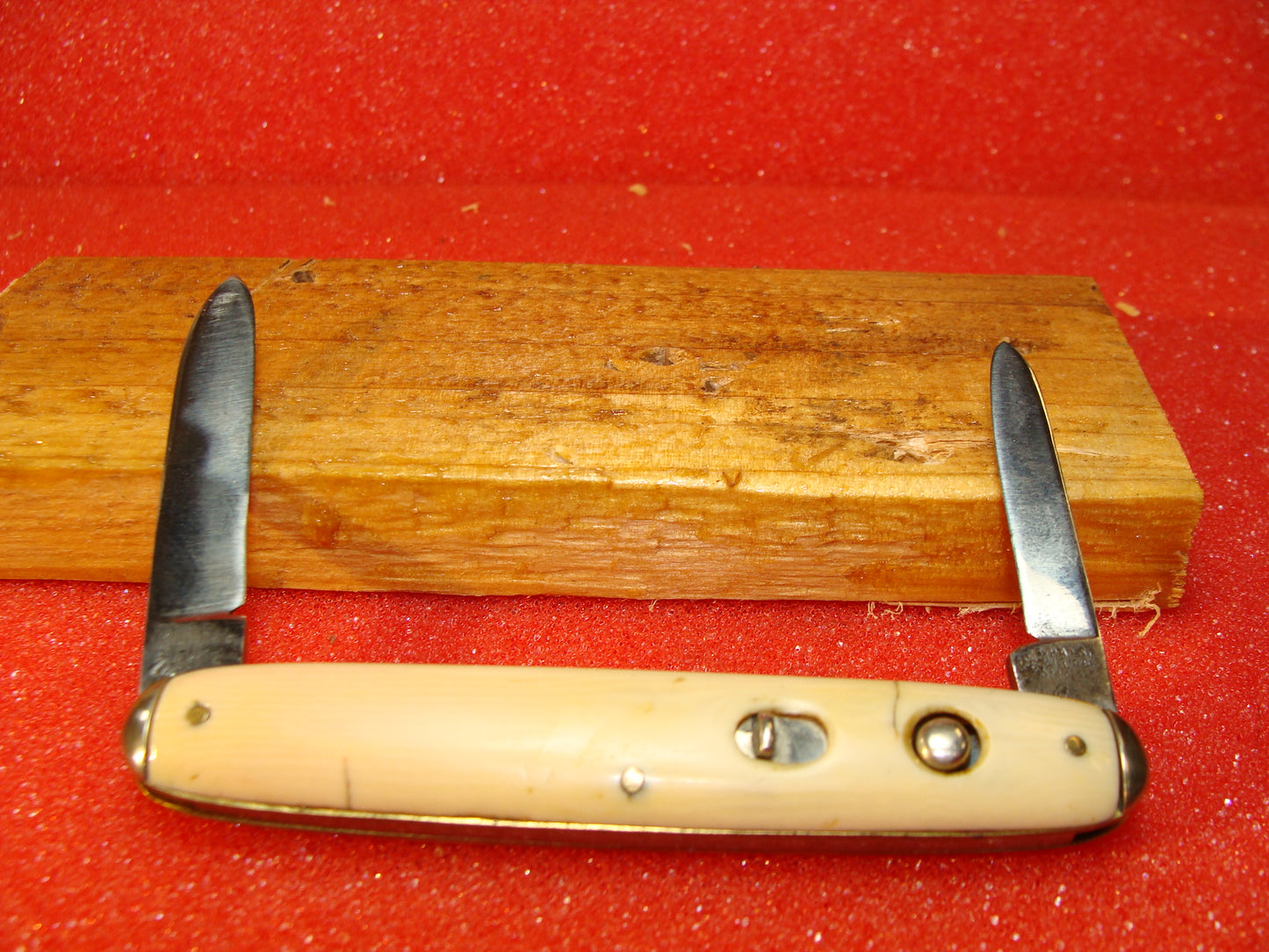 SHAPLEIGH HWD ST. LOUIS MO. DIAMOND EDGE 1910-16 VINTAGE AMERICAN AUTOMATIC KNIFE 3 3/8" DOUBLE BLADE SILVER TIP BOLSTERS IMITATION IVORY HANDLES